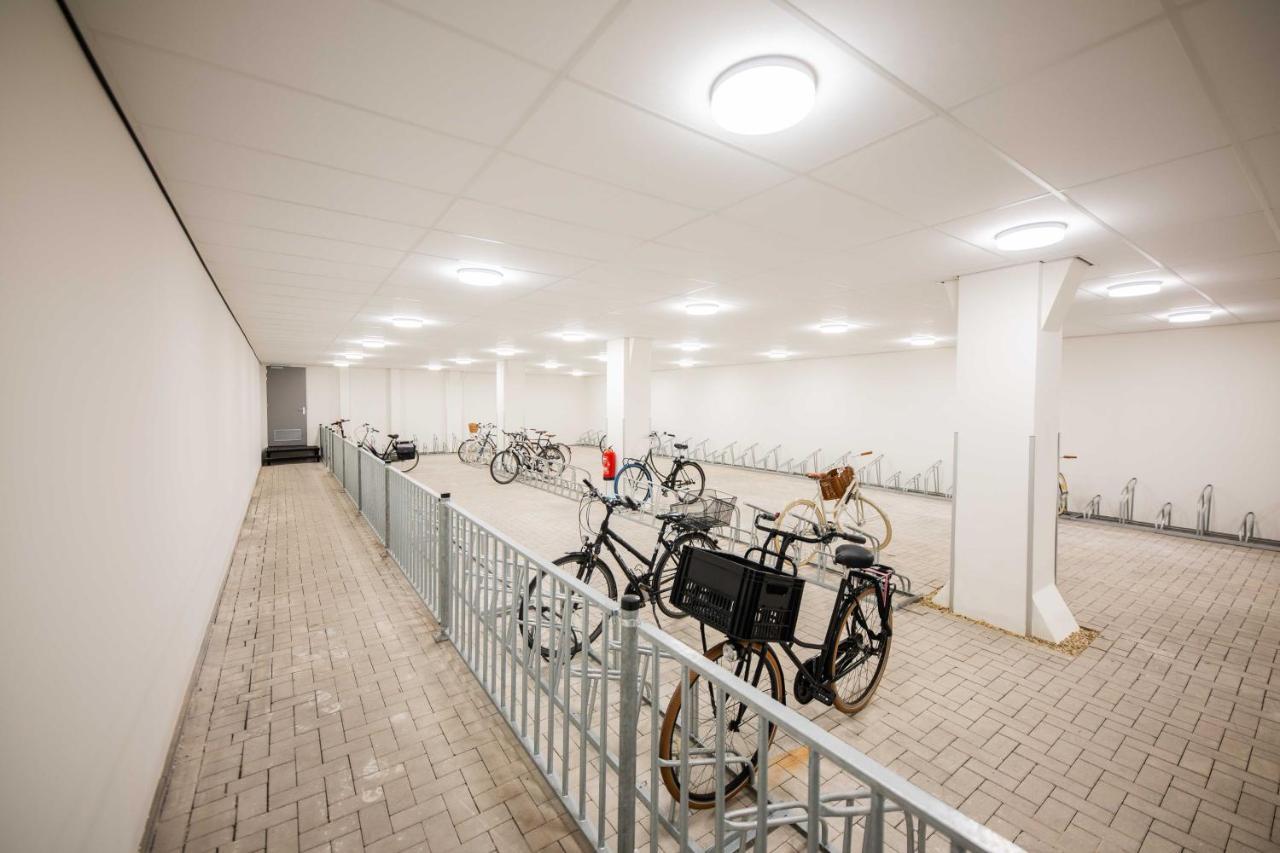 Prins Hendrikkade Roterdão Exterior foto